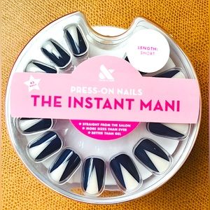 Olive & June Press-On Nails - The Instant Mani